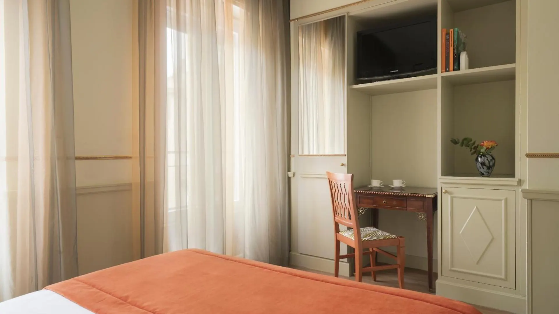 Hotel Degli Aranci Rome 4*,