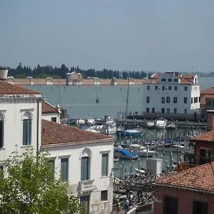 mori-1-con-bella-vista-nuovo-appartamento.hotelinveneto.com/